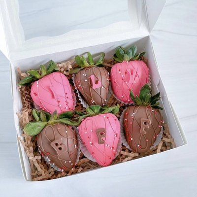 Half Dozen Dipped Strawberries 