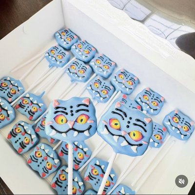 Cake Pops / Per Dozen 