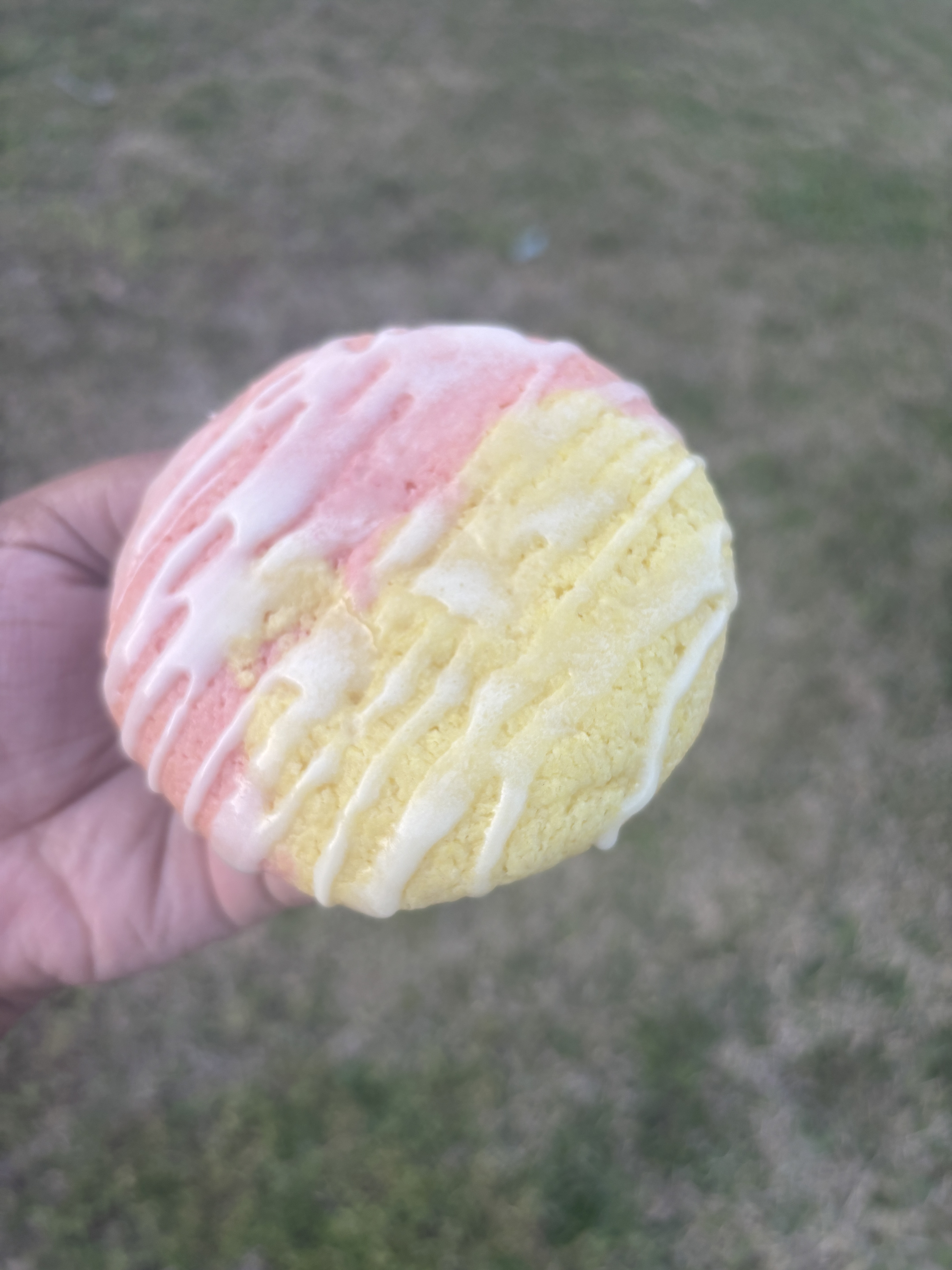 strawberry lemonade cookie