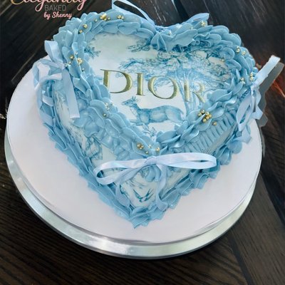 7 Inch 3 Layer Heart Cake 