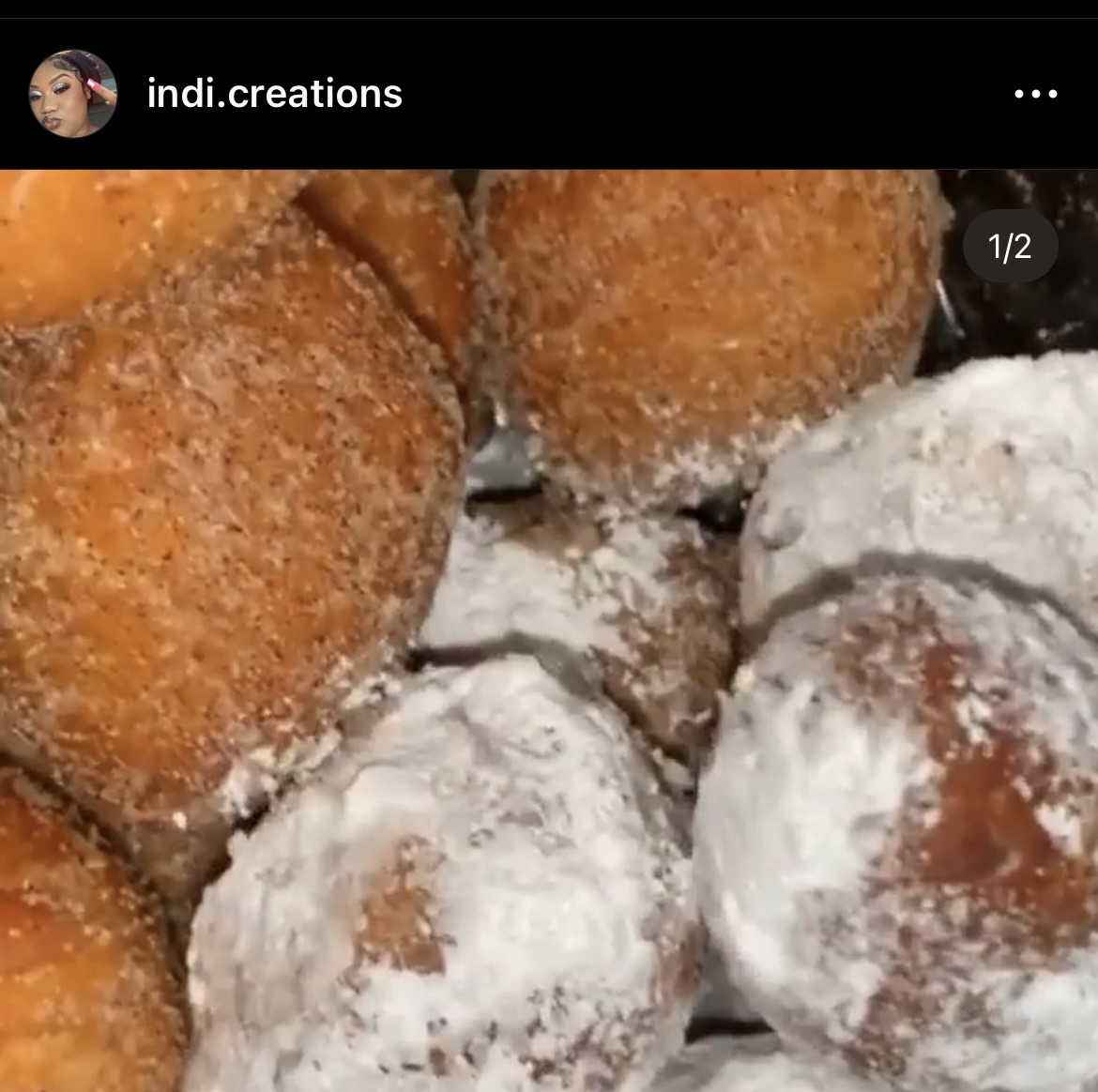 Powdered Cinnamon Donut 
