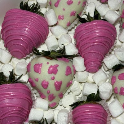 (12) Chocolate Covered Strawberries 
