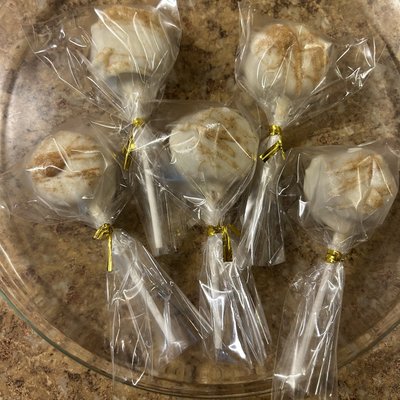 Cinnamon Toast Crunch Cake Pops (12)