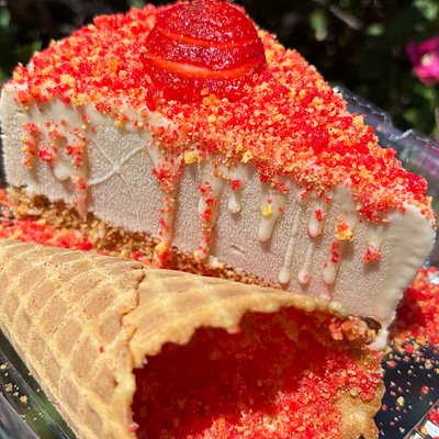Shortcake Ice Cream Slice 