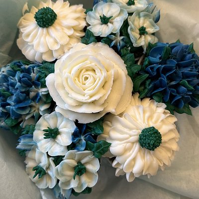 7 Cupcake Bouquet 