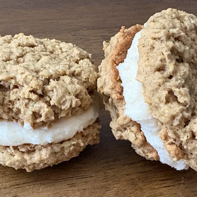 Oatmeal Cream Pie 1 Dozen