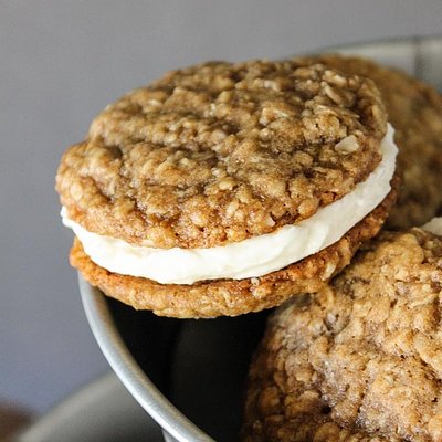 6 Pack Oatmeal Cream Pies