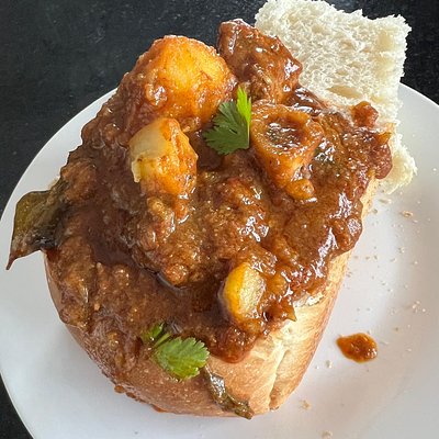 Lamb Curry/ Bunny Chow 
