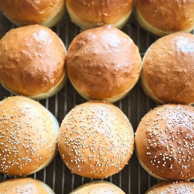 Burger Buns-Half Dozen