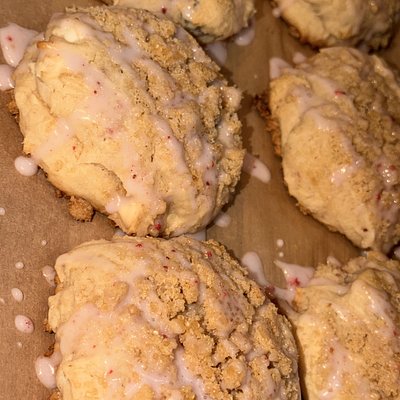 Strawberry White Chocolate Muffin Cookies 6ct