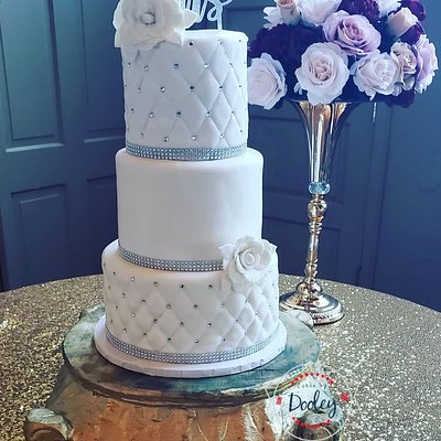 Three tier Wedding cake (6,8,10”)