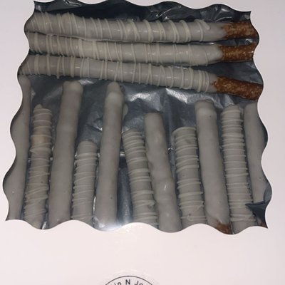 Half Dozen (6) Chocolate Pretzels