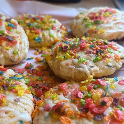 Fruity Pebble Cookies 