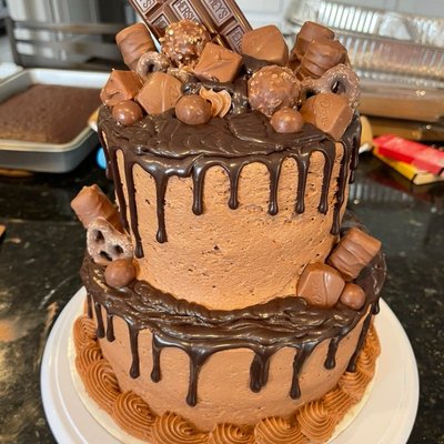 Two Tiered  Round Cake (6” & 8”) 