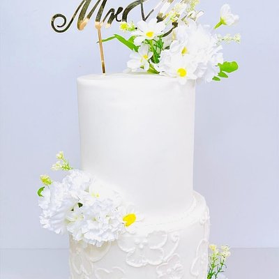 8 And 10inch Wedding Cakes 