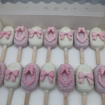 Cakesicles 