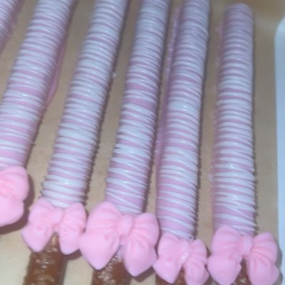 Chocolate Covered Pretzel Rods