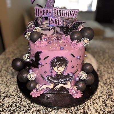  8” Cake ( circle  or heart shape )