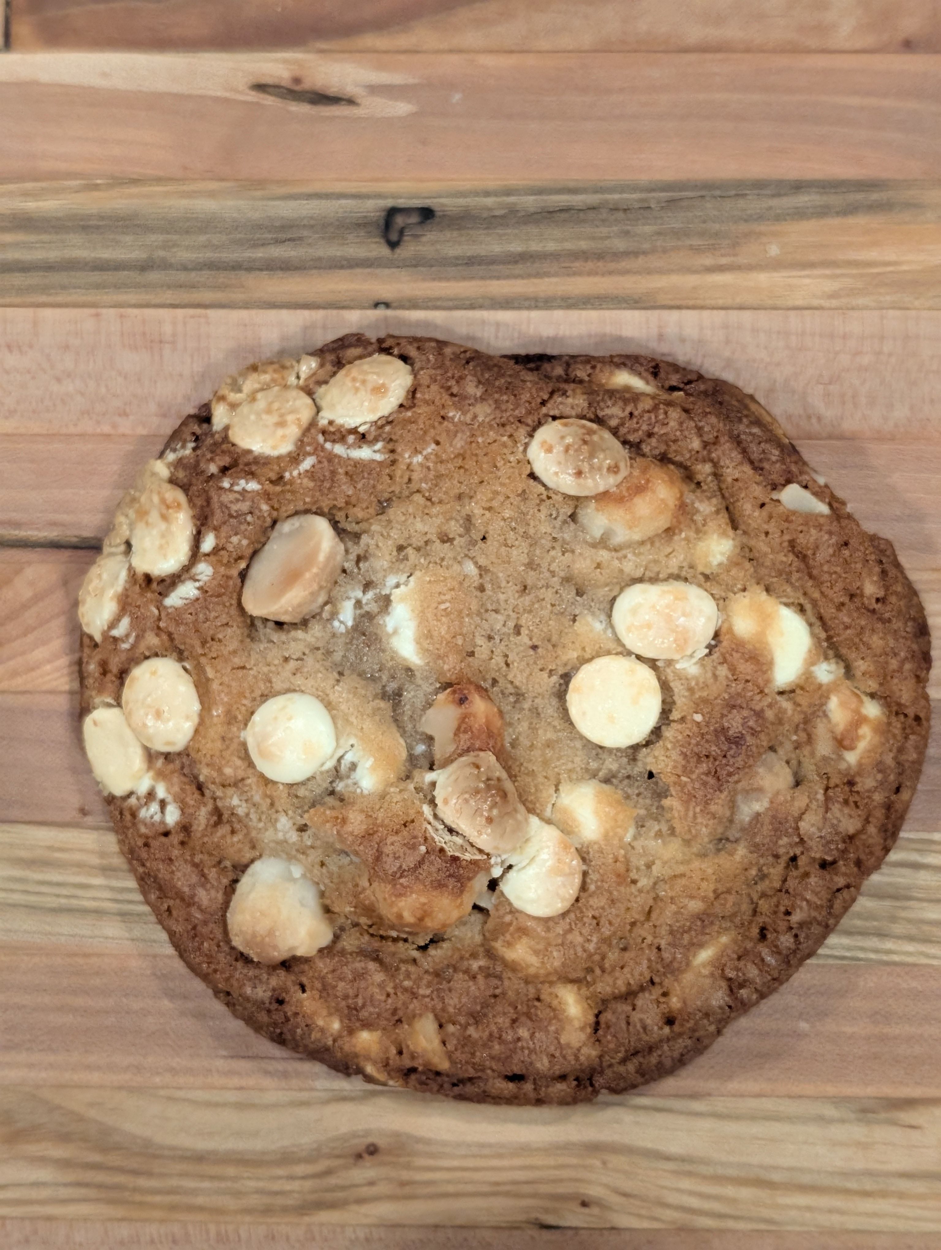 Miso White Chocolate Macadamia Nut Cookies (Large)