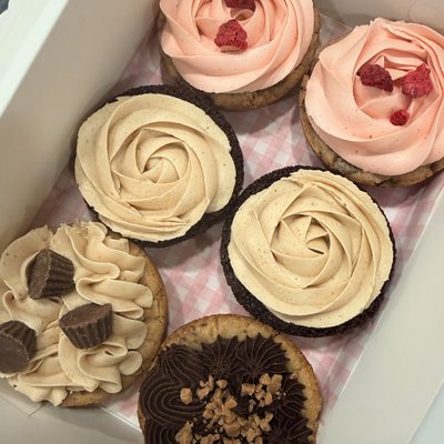 6-Pack Cookie Cake Box