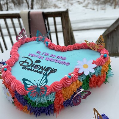 Cake Sandwich Or Hand-Cut Cakes