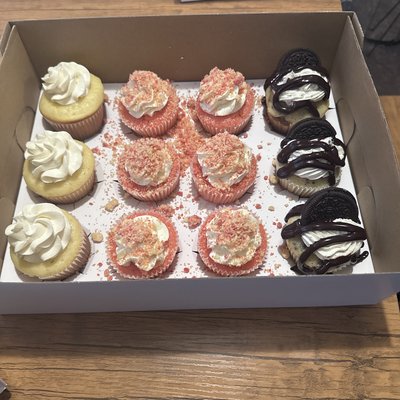 Variety Cupcakes Box