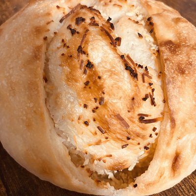 Small Garlic Parmesan Sourdough