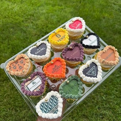 Designer Cupcakes 