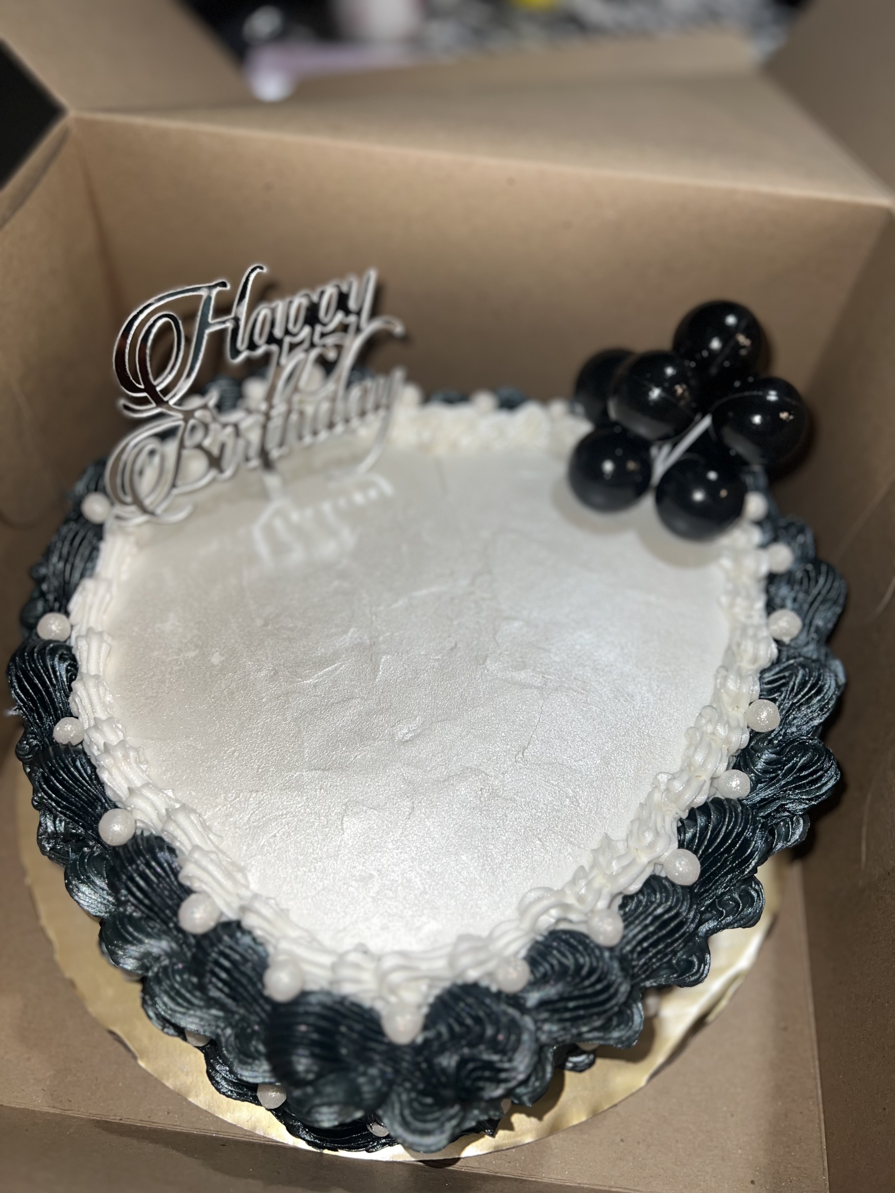 1 layer 10” Heart Cake 