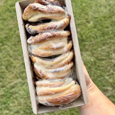 Sourdough Cinnamon Pull-Apart Bread 