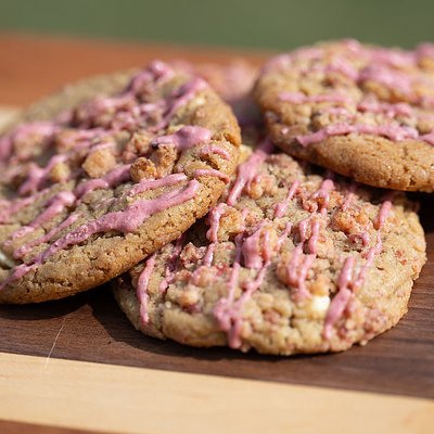 4 Jumbo Sourdough Strawberry Crunch Cookies