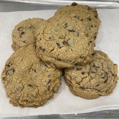 Chocolate Chip Cookies - Half Dozen