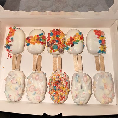 Cakesicles