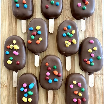 Cosmic Brownie Cakesicles 