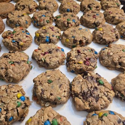 Monster Cookies (6pk)
