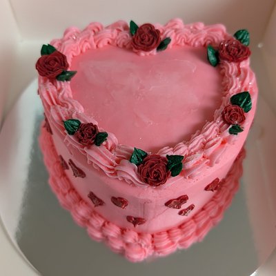 6" Sweetheart Cake