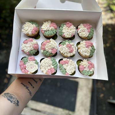 Mixed Designed Cupcakes 