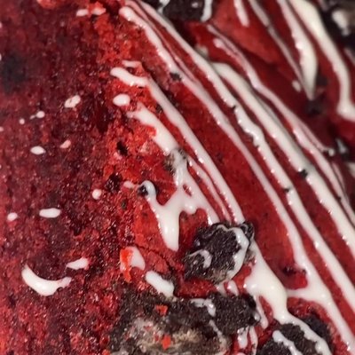 Red Velvet Oreo Brownie 