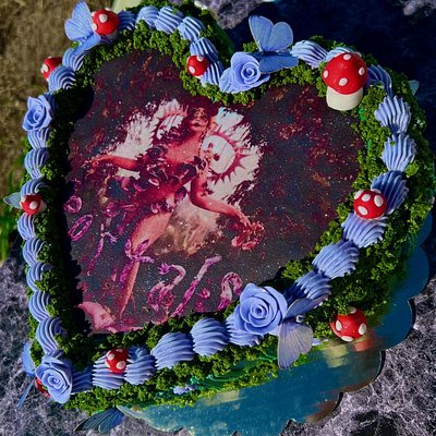 Custom Cakes 🎂💌