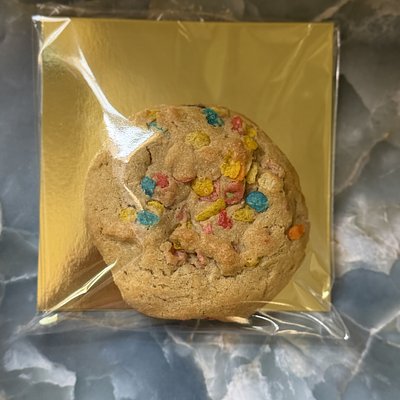 Fruity Pebble Medley Cookie