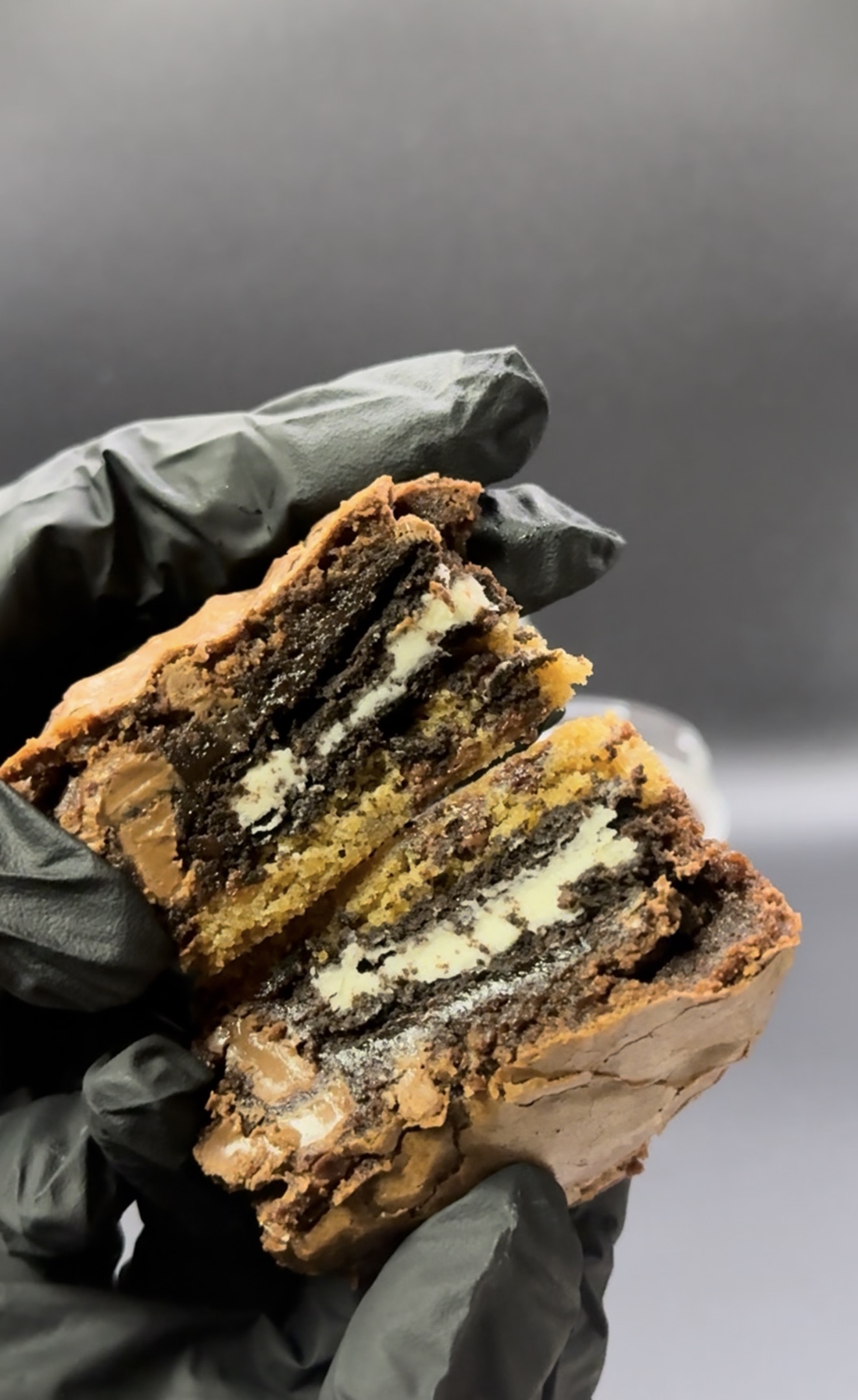 Oreo Brookie (Dozen individual pans)