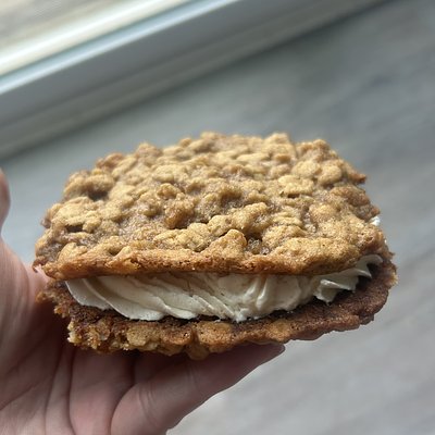 Oatmeal Cream Pie
