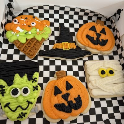 Halloween Buttercream Sugar Cookies