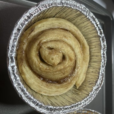 Cinnamon Rolls Single