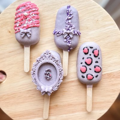  A Dozen Cakesicles