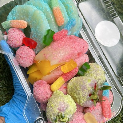 Medium Tray - 4 Fruits 1 Flavor 3 Toppings