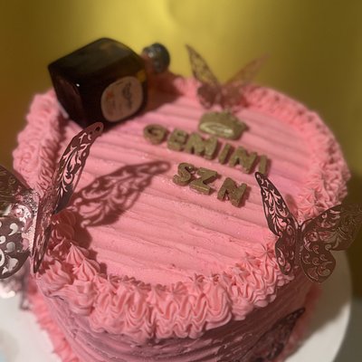 9”Heart Cake 
