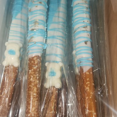 Chocolate Covered Pretzel Rods