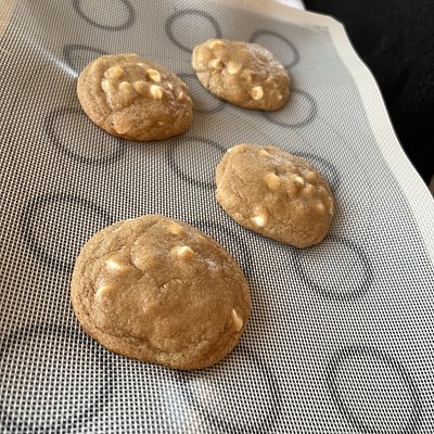 Golden Cowgirl Cookie 