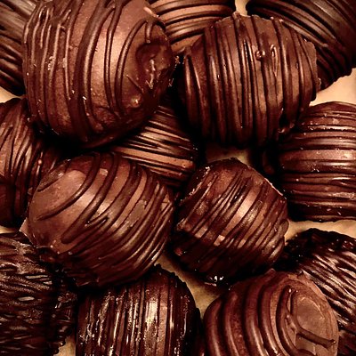 Chocolate Cake Balls